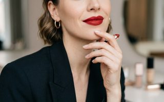 Master the Art of Bold Lip Looks That Last All Day