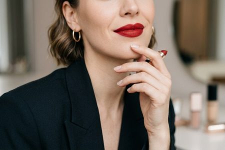 Master the Art of Bold Lip Looks That Last All Day